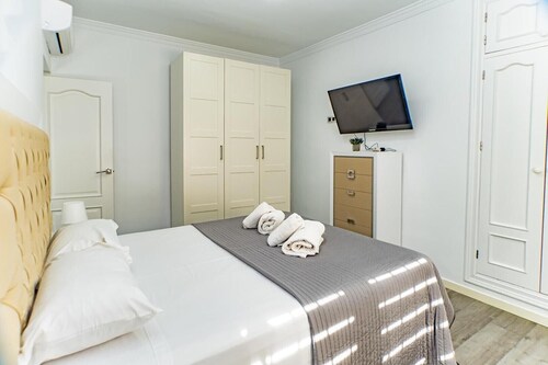 Villa 'Daniela' with Shared Pool, Wi-Fi and Air Conditioning