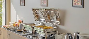 Hotel O3 Near Piccadily Chowk Chandigarh
