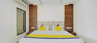 Hotel O3 Near Piccadily Chowk Chandigarh