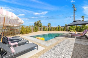 Pool - Whimsical Palm Springs Retreat - A Ryson Property (Palm Springs)