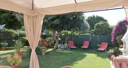 CASAJARDĂN ROKEKRIS. In Vigo, very close to the beaches. Pets allowed.