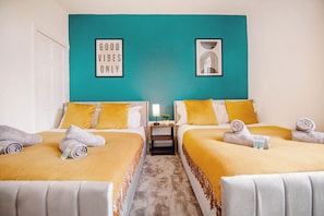 3 Schlafzimmer, Schreibtisch, Bügeleisen/Bügelbrett, kostenloses WLAN