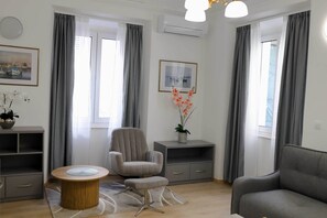 Living room - Anima Mea Old Town Apartments- Premium Apartment With Balcony (Dubrovnik)
