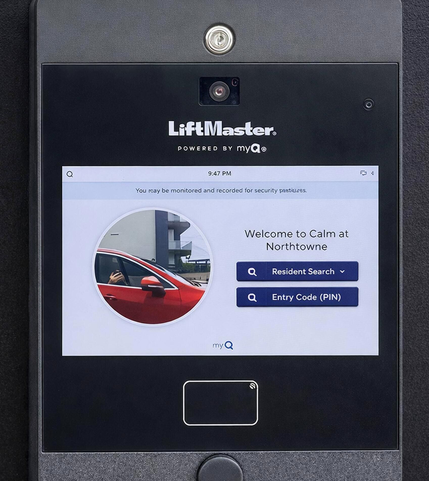 Apertura de garaje LiftMaster con pantalla digital.