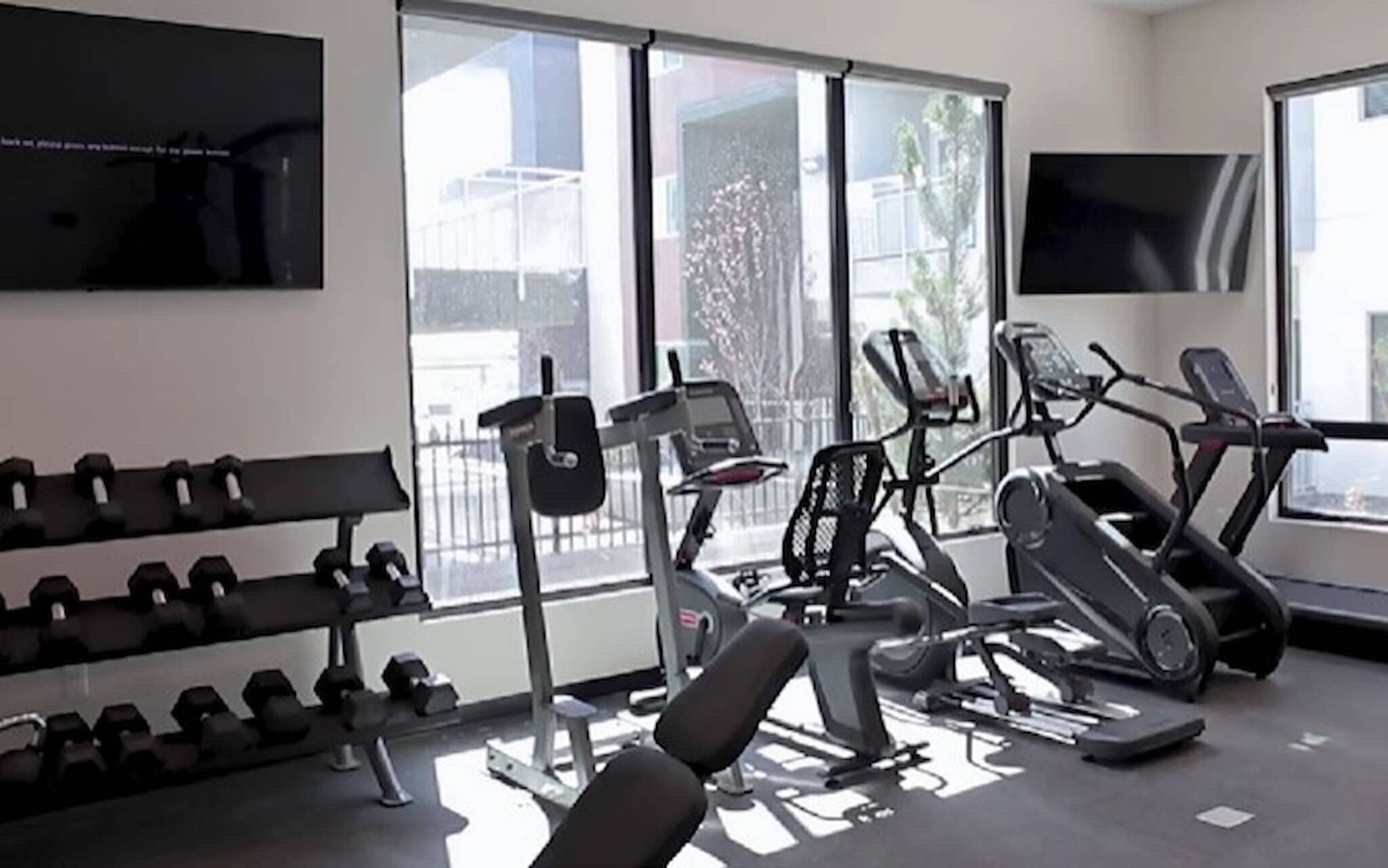 Apartment, 1 Bedroom, Accessible | Fitness studio