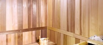 Solace Luxury 1BR Retreat Pool Hot Tub Wifi
