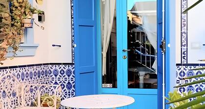 Apartment 'La Maison Des Artistes' with Wi-Fi and Air Conditioning