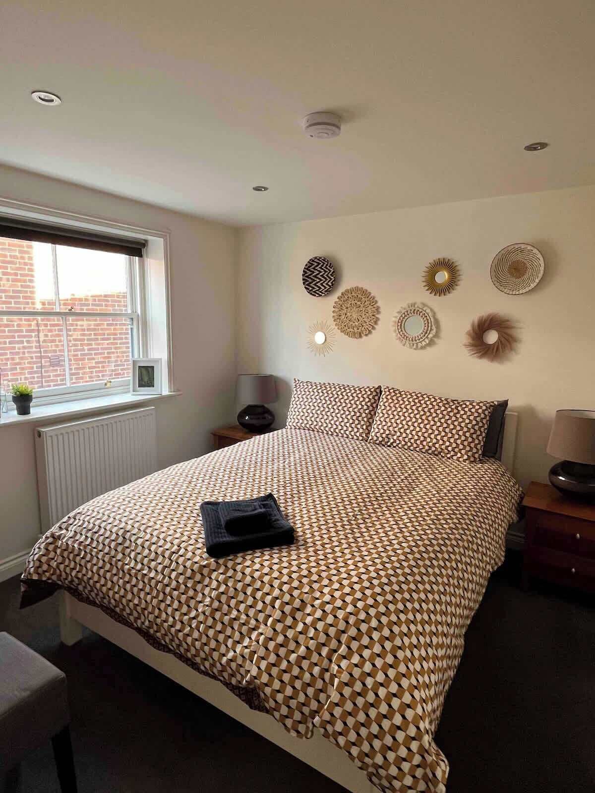 1 bedroom, iron/ironing board, travel cot, WiFi