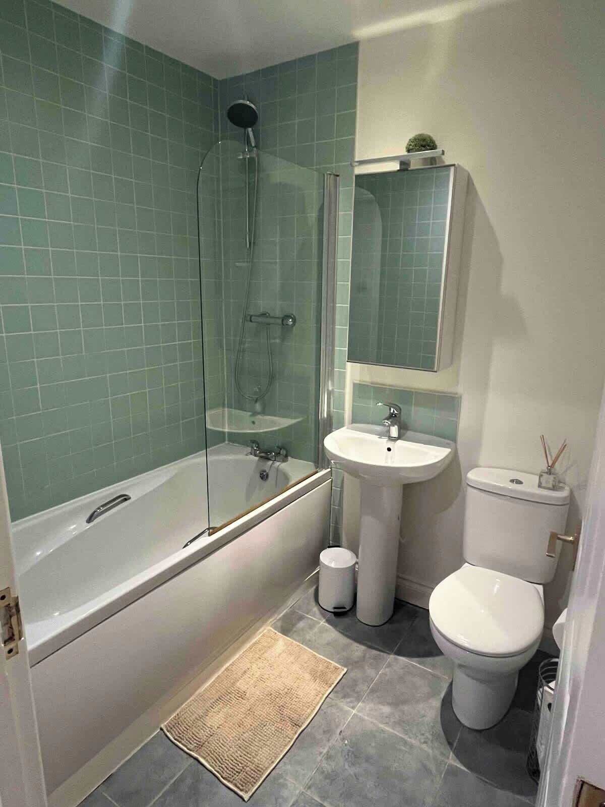 Shower, hair dryer, shampoo