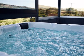 Tina de hidromasaje interior