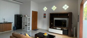 Fully equipped town house in popular fishing village