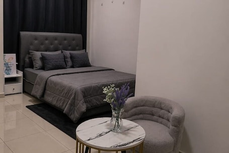 1 bedroom, iron/ironing board, WiFi, bed sheets. Studio Unit @Damansara Damai