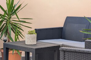 Property grounds - Niohori Little House (Rodos)