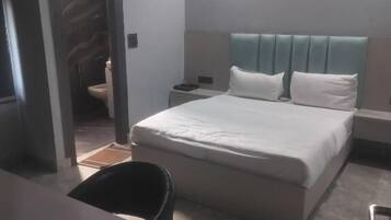 Standard Double Room, Balcony, City View | Free WiFi