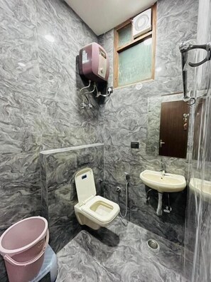Bathroom - Staylo The Royal  (Delhi)