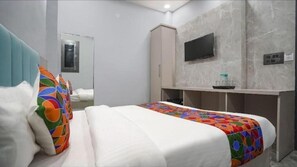 Standard Double Room, Balcony, City View - Staylo The Royal  (Delhi)