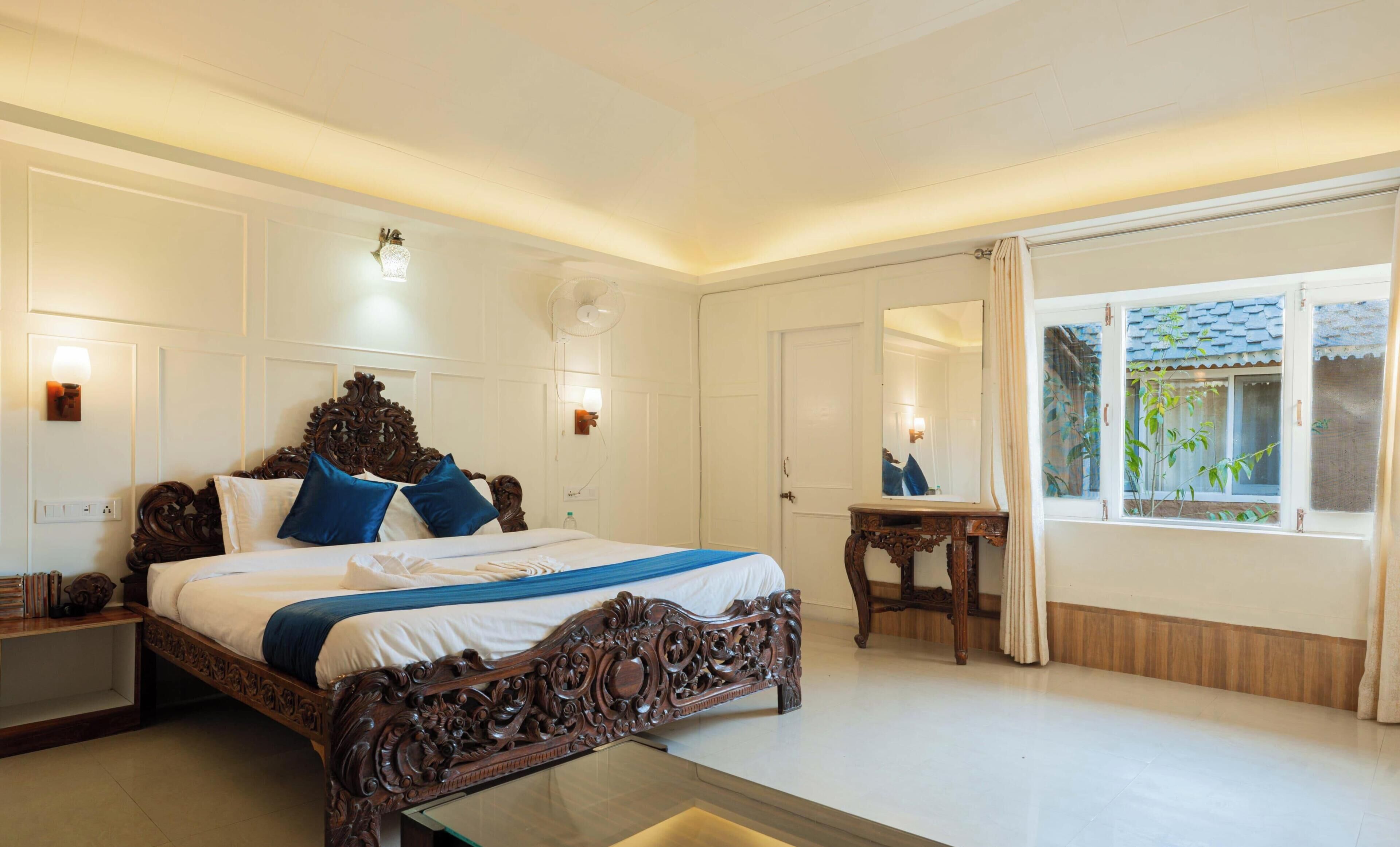 Superior Double Room, City View