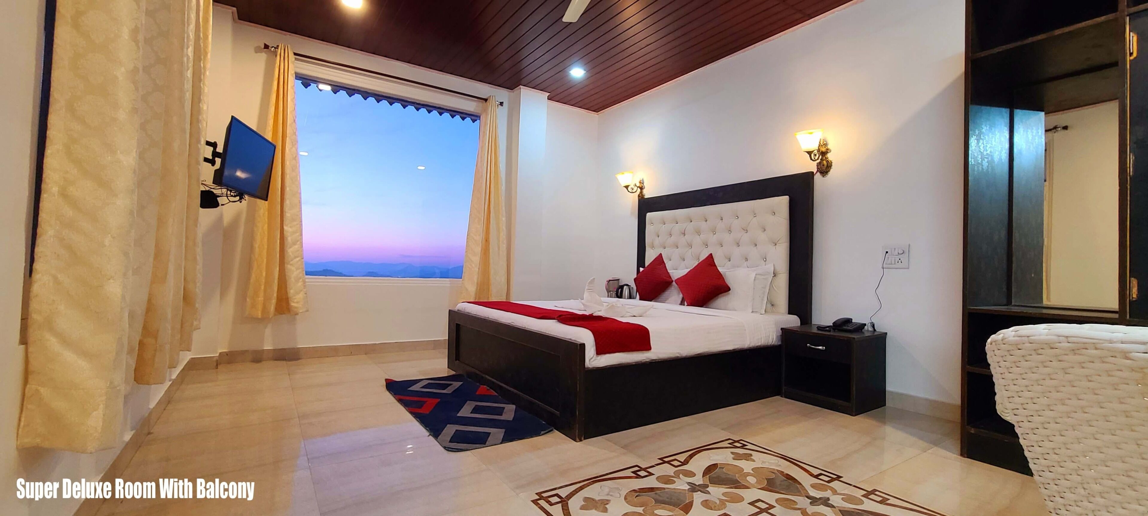 Superior Room, City View