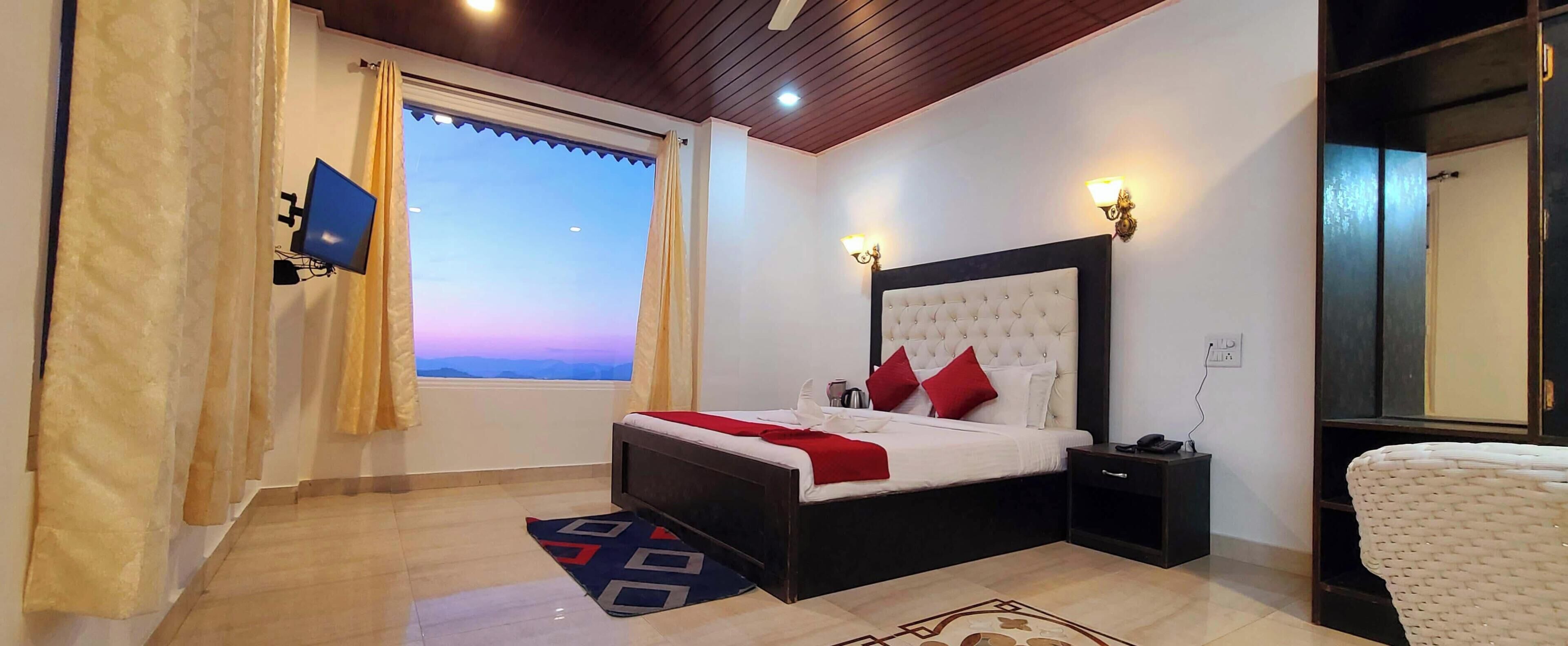 Superior Room, City View