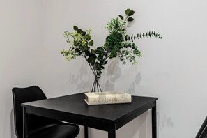 Dining - Homely Flat with Natural Light (Kent)