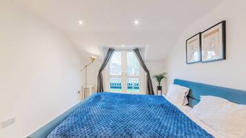 1 bedroom, iron/ironing board, Internet, bed sheets