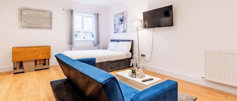 1 chambre, fer et planche Ă repasser, accĂšs Internet, draps fournis
