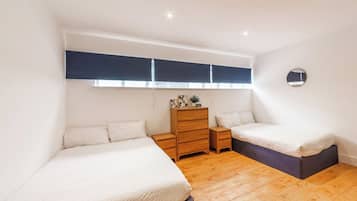 1 bedroom, iron/ironing board, Internet, bed sheets
