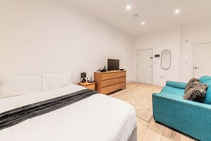 1 bedroom, iron/ironing board, Internet, bed sheets
