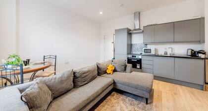 Spacious Family Friendly Studio Near City Centre