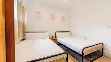1 bedroom, iron/ironing board, Internet, bed sheets