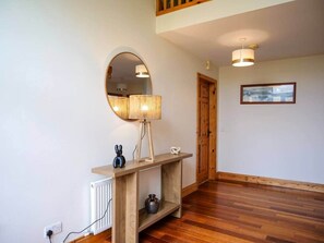 Interior - Just Beyond Dingle (Dingle)