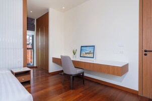 Villa, Non Smoking, Pool View | Interior