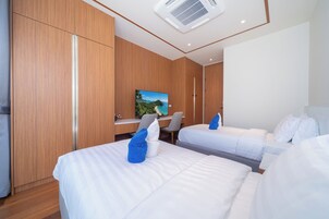 Villa, Non Smoking, Pool View | Desk, laptop workspace, free WiFi, bed sheets