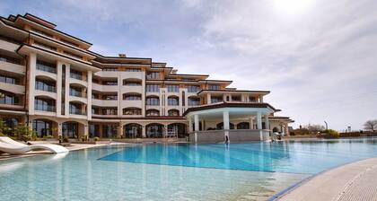 SoleMare by The Sea Luxury 1Bedroom Apartment