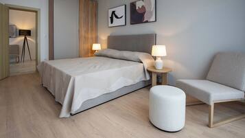 1 bedroom, internet, bed sheets