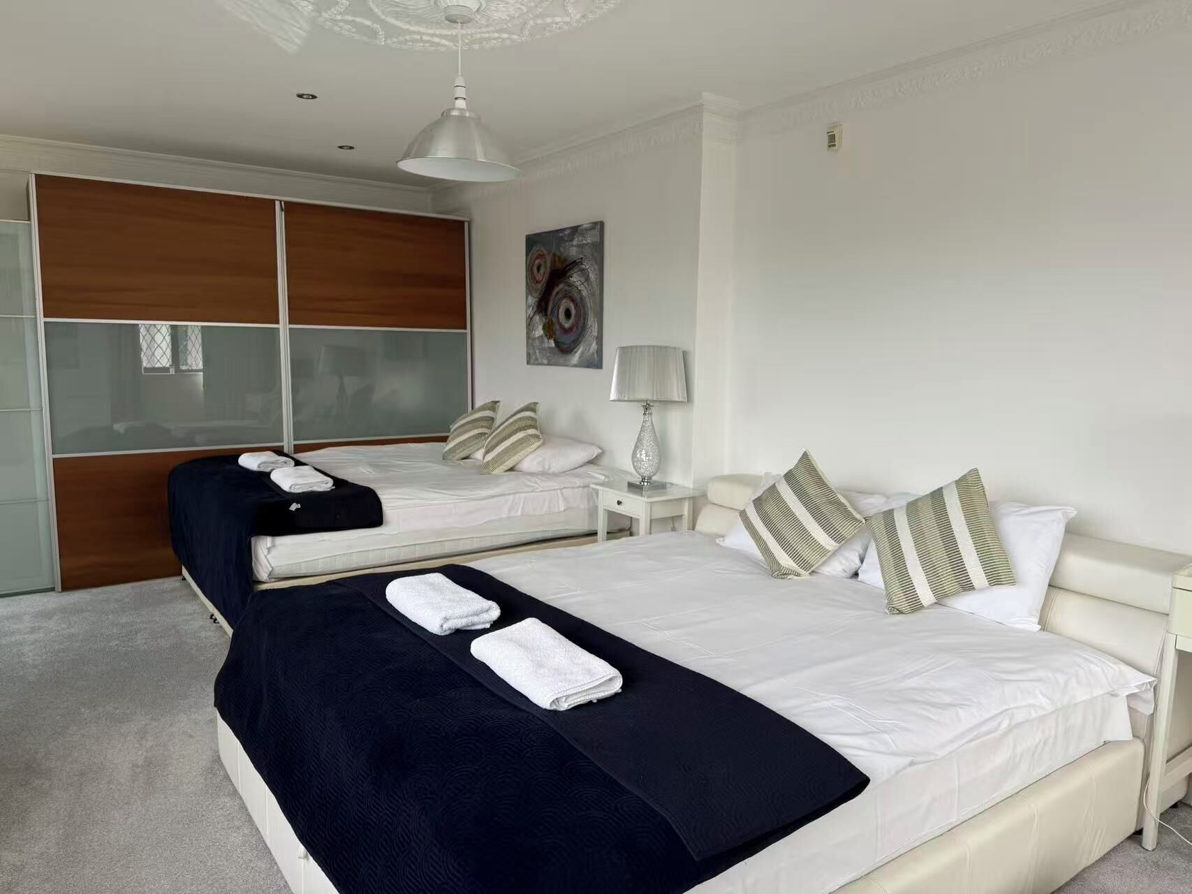 3 bedrooms, WiFi, bed sheets