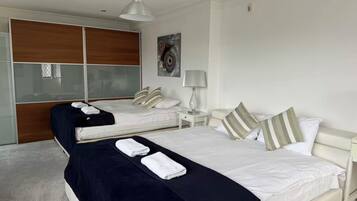 3 bedrooms, WiFi, bed sheets