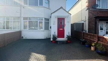 House, 2 Bedrooms, Patio | Exterior detail