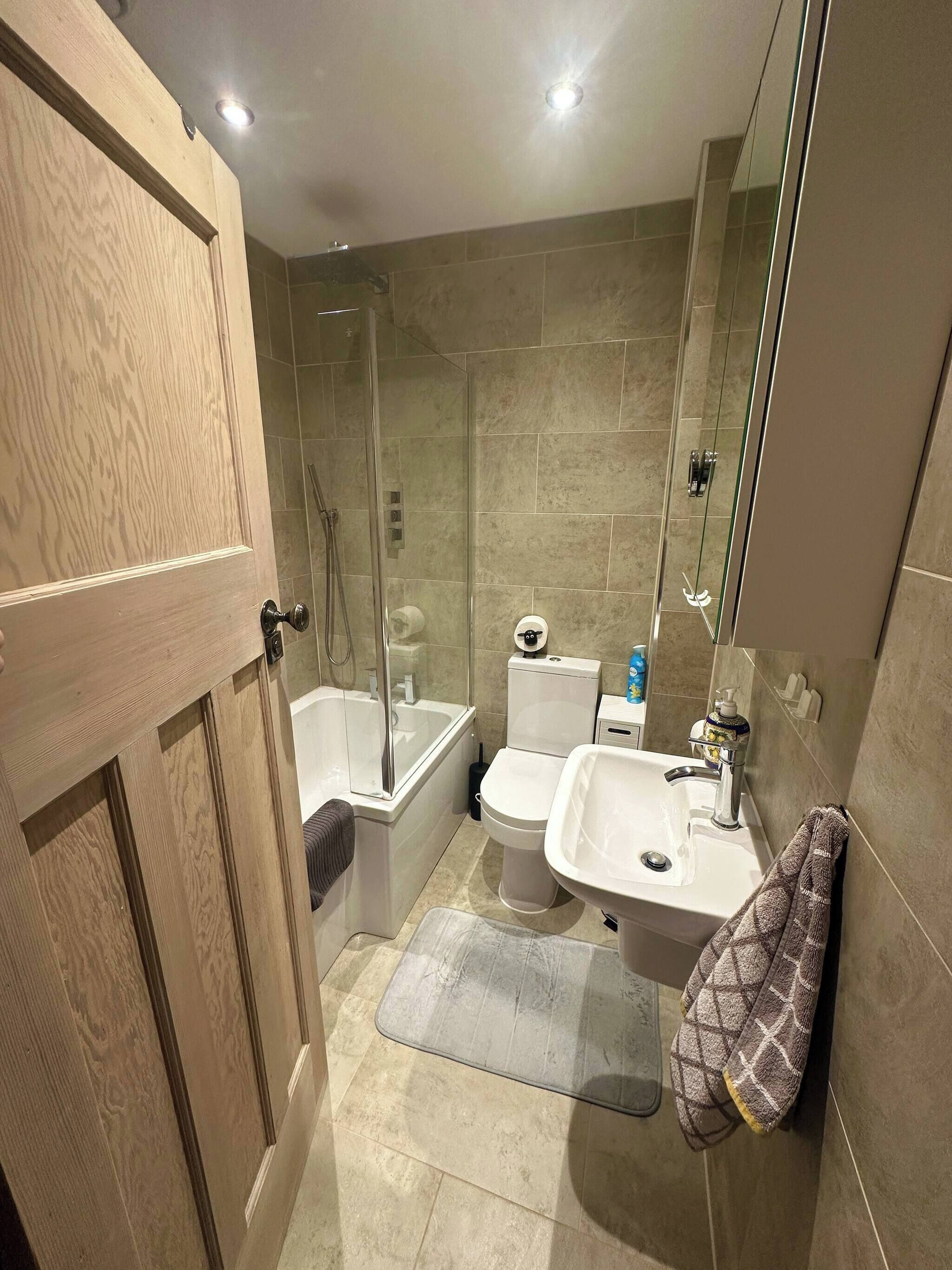 House, 2 Bedrooms, Patio | Bathroom