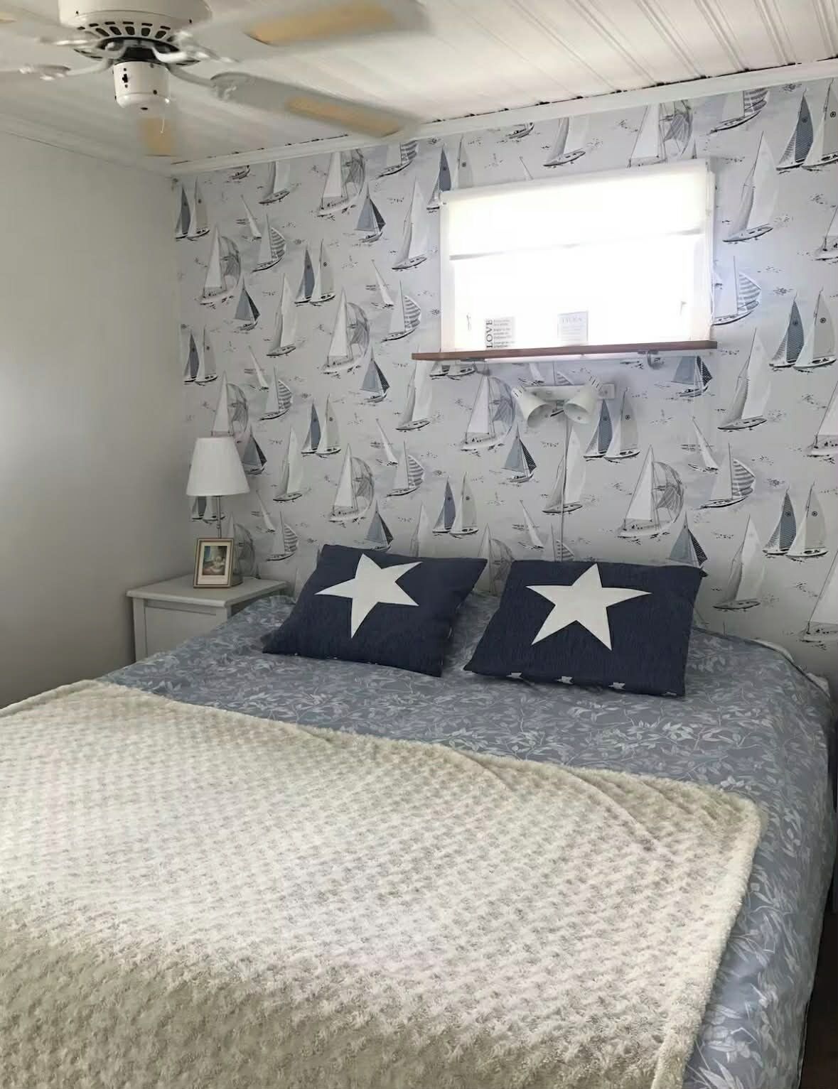 3 bedrooms, desk, iron/ironing board, free WiFi