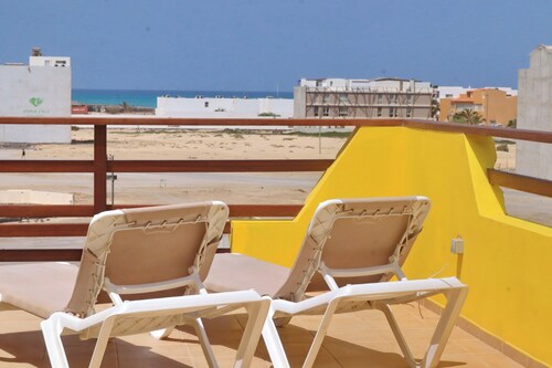 Lovely 1-bedroom apartment close to the beach