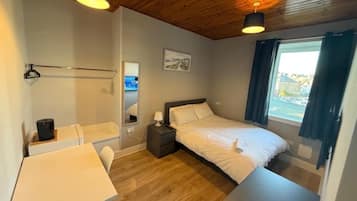 3 bedrooms, free WiFi, bed sheets
