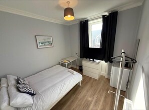 3 quartos, Wi-Fi de cortesia, roupa de cama