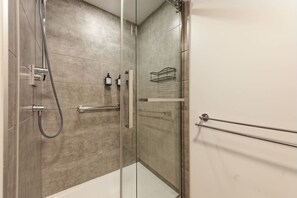 Bathroom - Stone Loft 3BR • Downtown Montreal (Montreal)