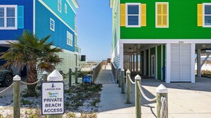 Exterior - 2BR with loft, sleeps 8, lagoon front, pool & private beach access (Gulf Shores)