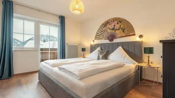 3 Schlafzimmer, Reisekinderbett, kostenloses WLAN, Bettwäsche