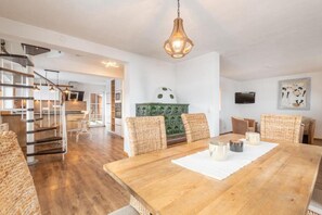 Dining - Vrbo Property (Wängle)