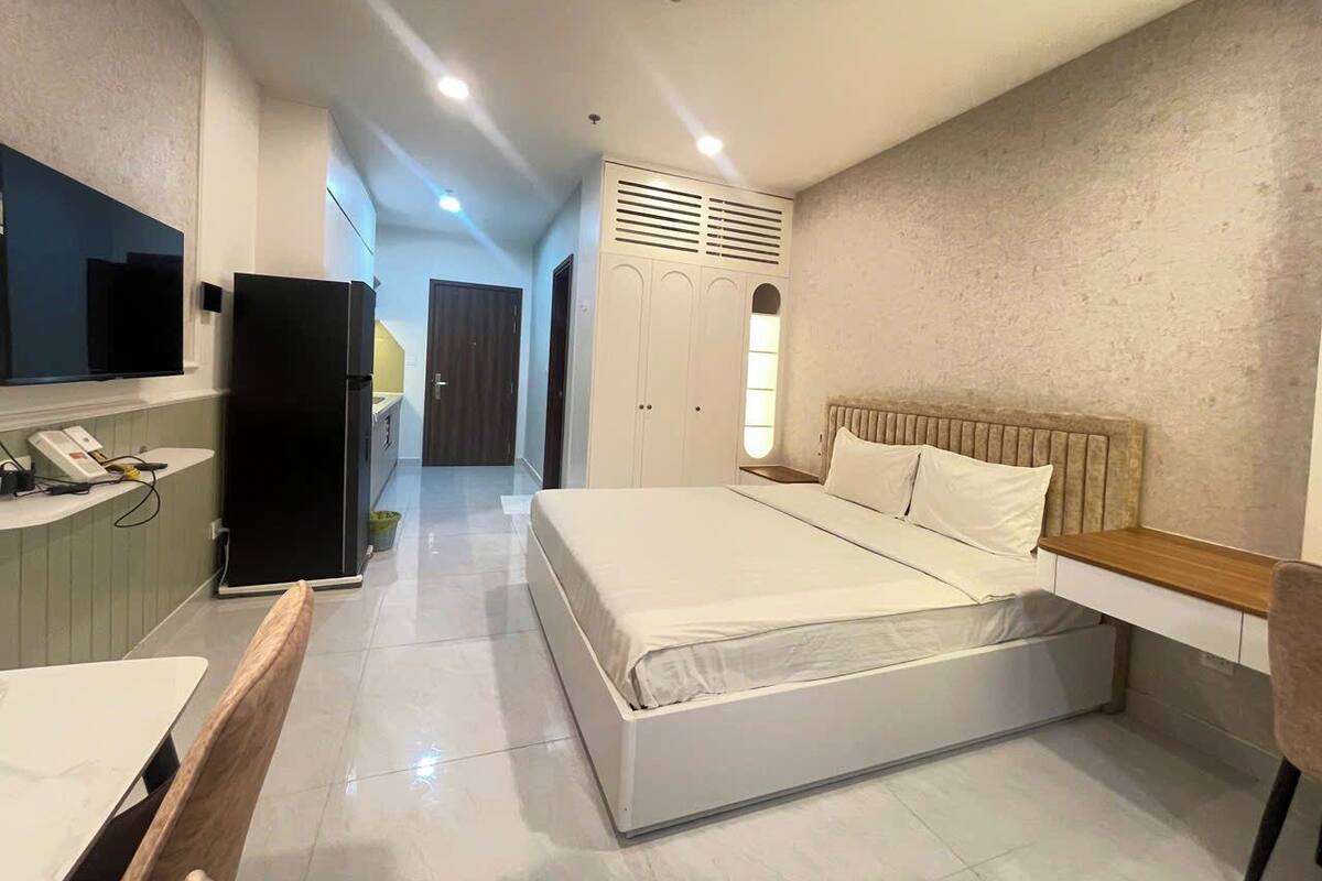 Deluxe Apartment, City View