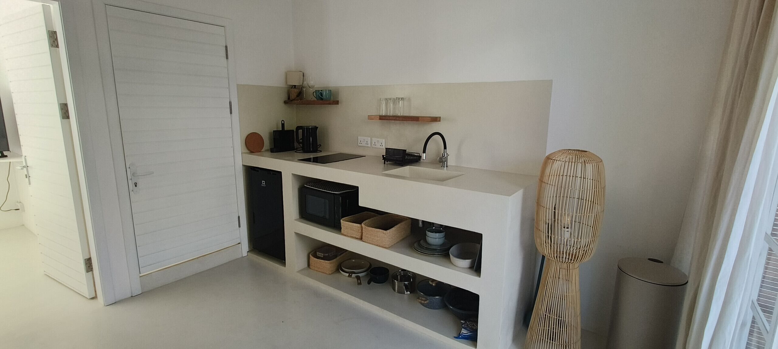 Fridge, microwave, coffee/tea maker, electric kettle