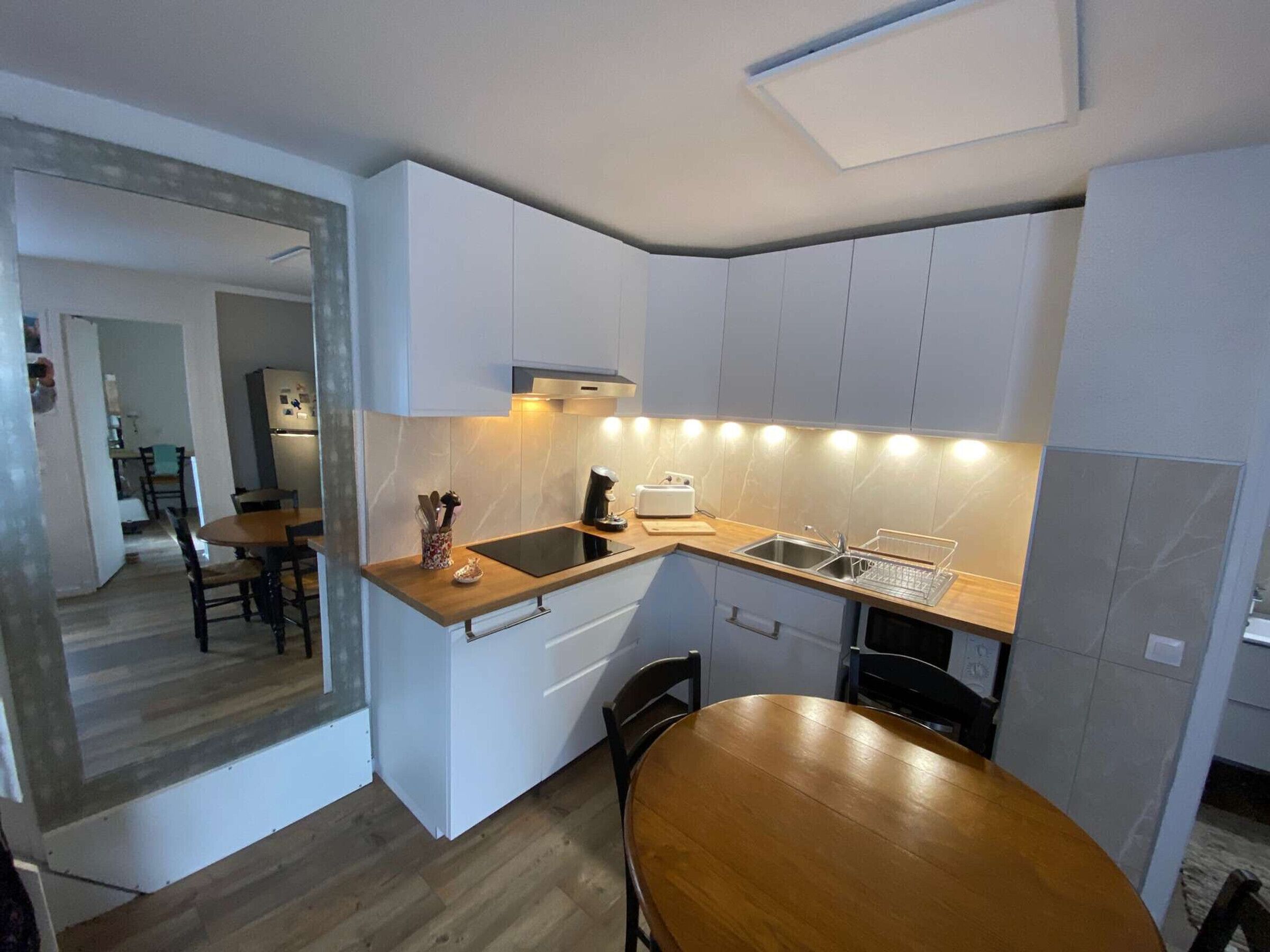 Fridge, microwave, coffee/tea maker